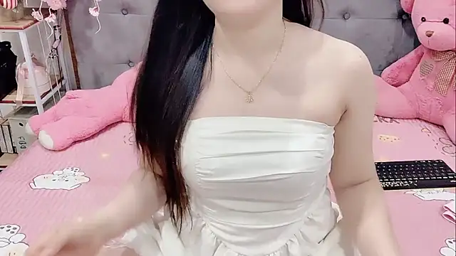 Snapshot of Funikio chatting on 10-27-25, 01:48 Funikio online show from 10-27-25, 01:48