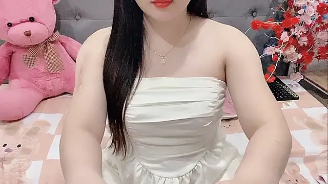 Snapshot of Funikio chatting on 11-19-25, 01:22 Funikio online show from 11-19-25, 01:22