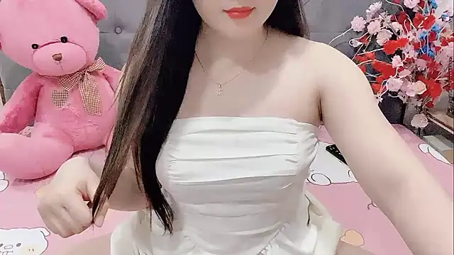 Snapshot of Funikio chatting on 11-25-25, 02:17 Funikio online show from 11-25-25, 02:17