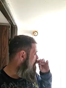 Snapshot of zefside42 chatting on 12-16-24, 12:38 zefside42 online show from 12-16-24, 12:38