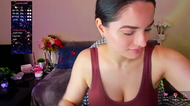 Snapshot of Camilla__one__ chatting on 02-05-25, 08:00 Camilla  one   online show from 02-05-25, 08:00