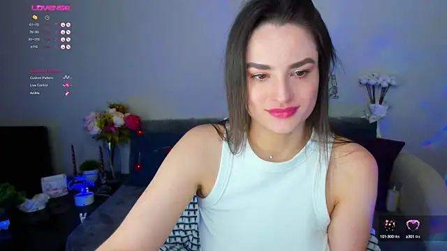 Snapshot of Camilla__one__ chatting on 02-10-25, 08:09 Camilla  one   online show from 02-10-25, 08:09