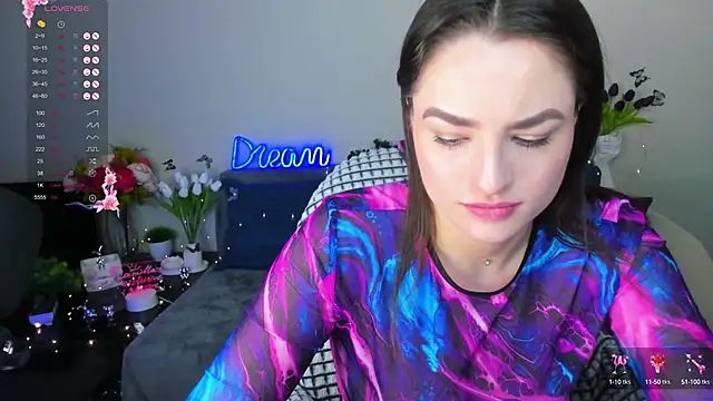 Snapshot of Camilla__one__ chatting on 03-11-25, 04:43 Camilla  one   online show from 03-11-25, 04:43