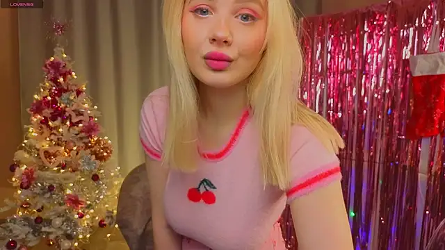 Snapshot of oliviabr0wn0 chatting on 12-03-24, 02:03 oliviabr0wn0 online show from 12-03-24, 02:03