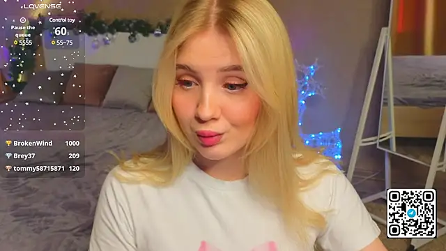 Snapshot of oliviabr0wn0 chatting on 01-23-25, 05:02 oliviabr0wn0 online show from 01-23-25, 05:02