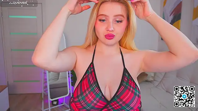 Snapshot of oliviabr0wn0 chatting on 09-14-25, 02:11 oliviabr0wn0 online show from 09-14-25, 02:11