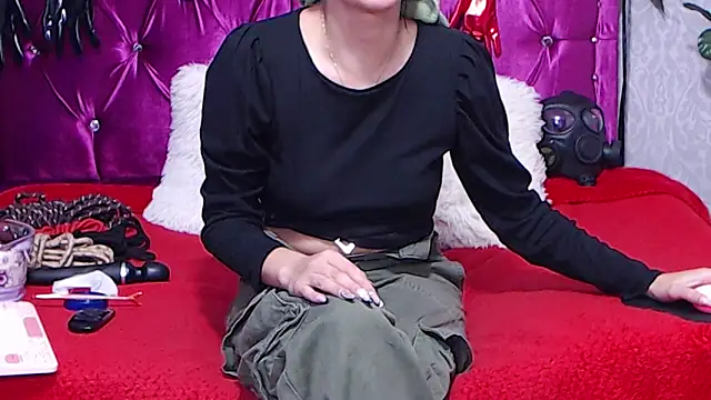 AyshaScott online show from 01-28-25, 01:05