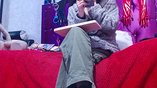 AyshaScott online show from 02-09-26, 01:48