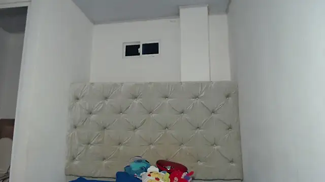 Snapshot of Melody_phillips2 chatting on 09-12-25, 08:47 Melody phillips2 online show from 09-12-25, 08:47