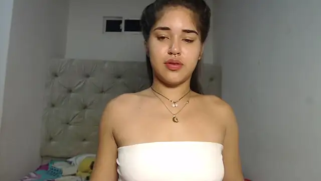 Snapshot of Melody_phillips2 chatting on 10-19-25, 10:38 Melody phillips2 online show from 10-19-25, 10:38