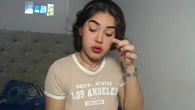 Snapshot of Melody_phillips2 chatting on 11-05-25, 03:34 Melody phillips2 online show from 11-05-25, 03:34