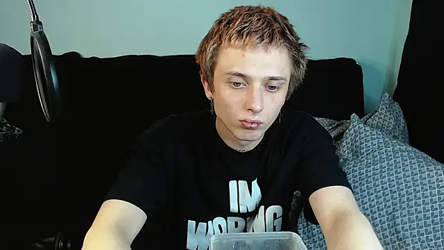 Snapshot of axxxturel chatting on 12-02-24, 05:37 axxxturel online show from 12-02-24, 05:37