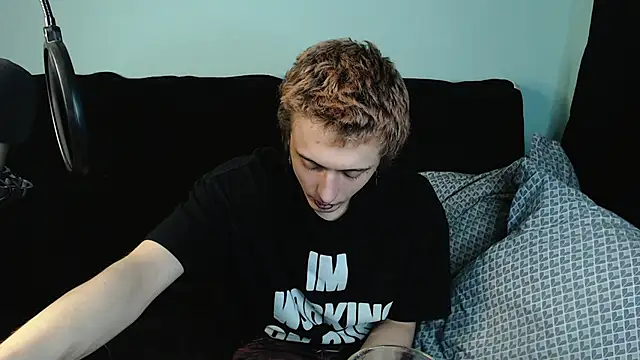 Snapshot of axxxturel chatting on 12-02-24, 08:44 axxxturel online show from 12-02-24, 08:44