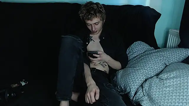 Snapshot of axxxturel chatting on 01-02-25, 07:01 axxxturel online show from 01-02-25, 07:01