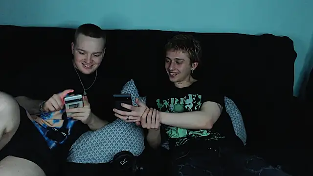 Snapshot of axxxturel chatting on 01-06-25, 03:42 axxxturel online show from 01-06-25, 03:42