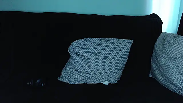 Snapshot of axxxturel chatting on 01-10-25, 10:28 axxxturel online show from 01-10-25, 10:28