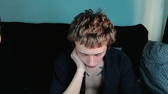 Snapshot of axxxturel chatting on 01-10-25, 01:31 axxxturel online show from 01-10-25, 01:31