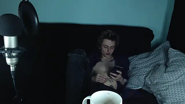 Snapshot of axxxturel chatting on 01-12-25, 09:19 axxxturel online show from 01-12-25, 09:19