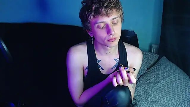 Snapshot of axxxturel chatting on 02-19-25, 02:12 axxxturel online show from 02-19-25, 02:12