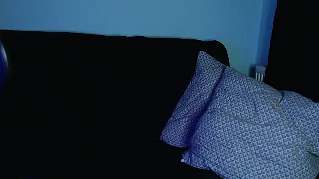 Snapshot of axxxturel chatting on 02-25-25, 12:36 axxxturel online show from 02-25-25, 12:36