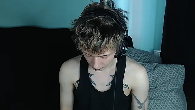 Snapshot of axxxturel chatting on 02-26-25, 07:42 axxxturel online show from 02-26-25, 07:42