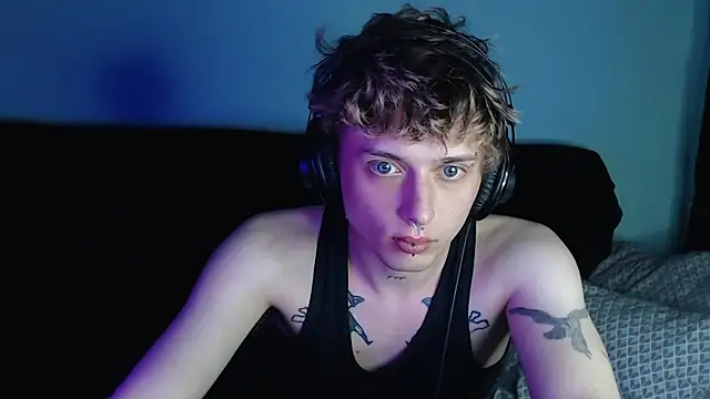 Snapshot of axxxturel chatting on 03-18-25, 02:36 axxxturel online show from 03-18-25, 02:36