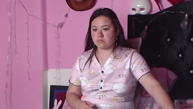 NikkiRous  online show from 01-25-25, 05:40