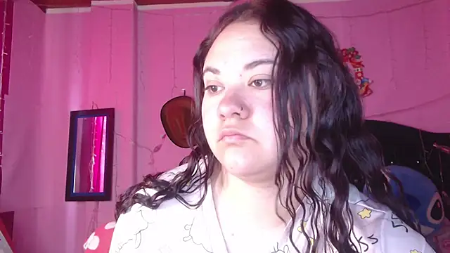 NikkiRous  online show from 11-18-25, 02:10