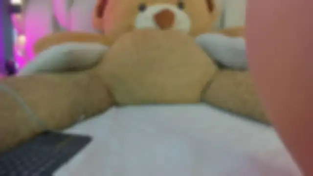  LauraTaylor  online show from 10-27-25, 07:51