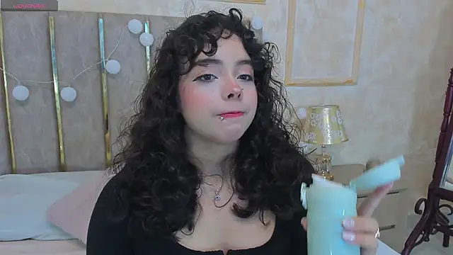 Snapshot of Cheerrysweett chatting on 01-03-25, 11:57 Cheerrysweett online show from 01-03-25, 11:57