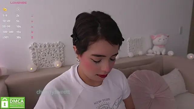 Snapshot of Cheerrysweett chatting on 01-25-25, 12:58 Cheerrysweett online show from 01-25-25, 12:58