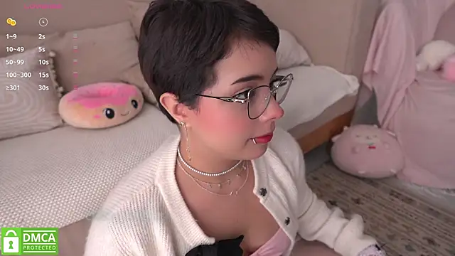 Snapshot of Cheerrysweett chatting on 03-03-25, 02:26 Cheerrysweett online show from 03-03-25, 02:26