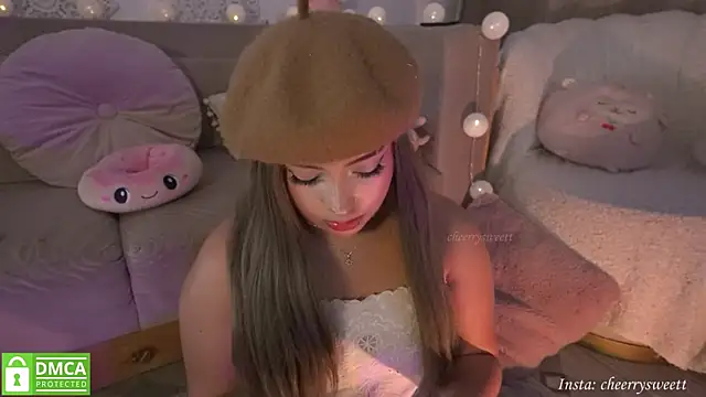 Snapshot of Cheerrysweett chatting on 10-17-25, 02:37 Cheerrysweett online show from 10-17-25, 02:37