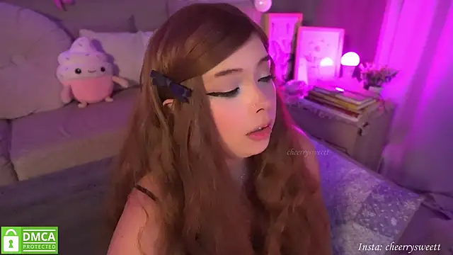 Snapshot of Cheerrysweett chatting on 12-14-25, 01:00 Cheerrysweett online show from 12-14-25, 01:00