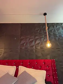 Snapshot of Ema_azel chatting on 11-01-25, 01:24 Ema azel online show from 11-01-25, 01:24