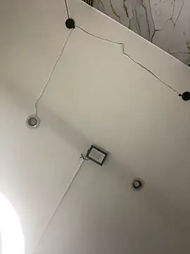 Snapshot of Ema_azel chatting on 11-29-25, 01:36 Ema azel online show from 11-29-25, 01:36