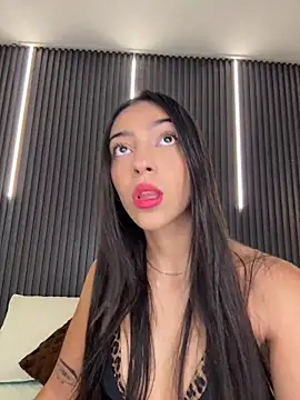 Ema azel online show from 12-18-25, 01:39