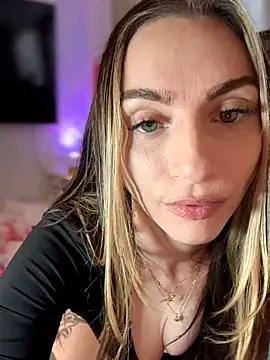 BrattyBae xo online show from 04-30-26, 04:02