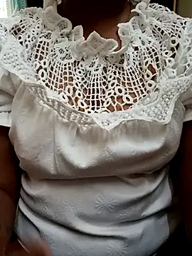 Snapshot of Im_Cute chatting on 03-15-25, 08:37 Im Cute online show from 03-15-25, 08:37