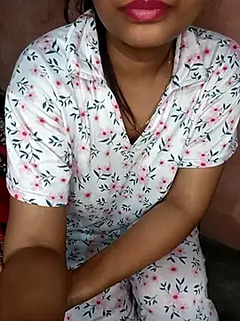 Snapshot of Im_Cute chatting on 10-06-25, 06:38 Im Cute online show from 10-06-25, 06:38