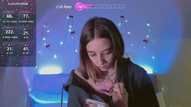 Snapshot of MelodyElf chatting on 01-25-25, 06:02 MelodyElf online show from 01-25-25, 06:02