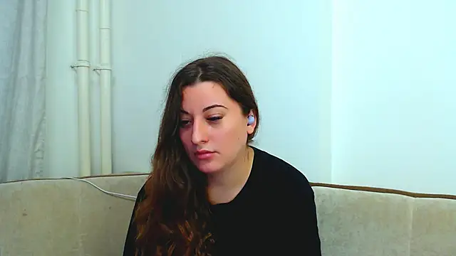 Helen Adams  online show from 12-27-24, 07:40