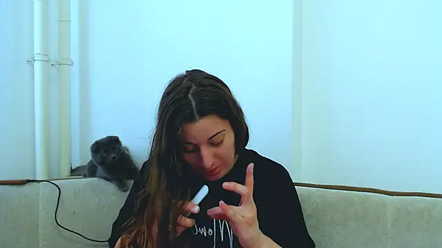 Helen Adams  online show from 02-22-25, 09:56