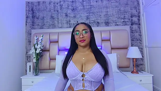 Snapshot of KateVenegas chatting on 01-17-25, 03:00 KateVenegas online show from 01-17-25, 03:00