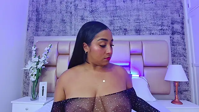 Snapshot of KateVenegas chatting on 01-26-25, 02:52 KateVenegas online show from 01-26-25, 02:52