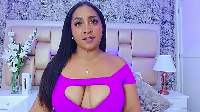 Snapshot of KateVenegas chatting on 01-29-25, 11:46 KateVenegas online show from 01-29-25, 11:46