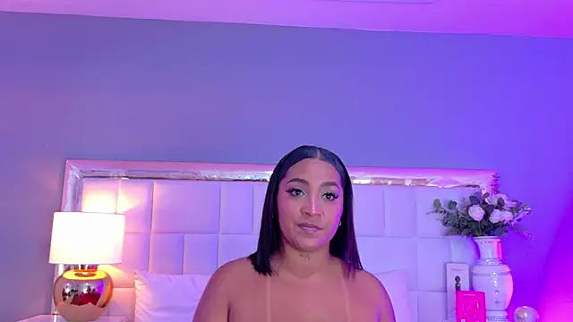 Snapshot of KateVenegas chatting on 11-14-25, 08:07 KateVenegas online show from 11-14-25, 08:07