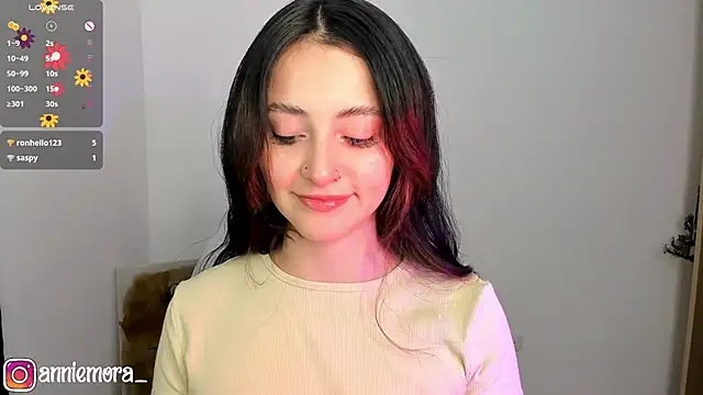 Snapshot of annie_mora chatting on 02-21-25, 03:01 annie mora online show from 02-21-25, 03:01