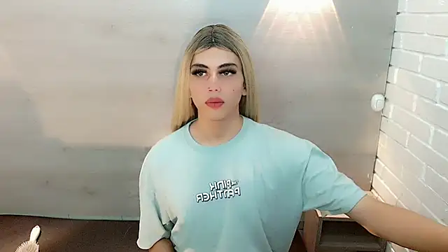 Daniela Pink  online show from 03-02-25, 07:23