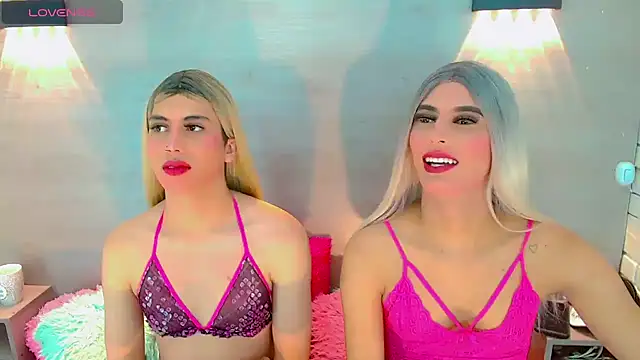 Daniela Pink  online show from 03-22-25, 09:31